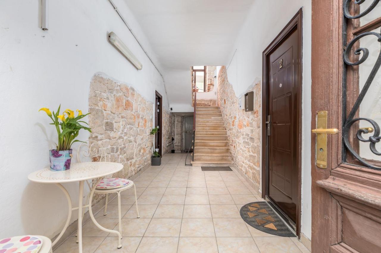 Apartment Nikola Fažana Buitenkant foto
